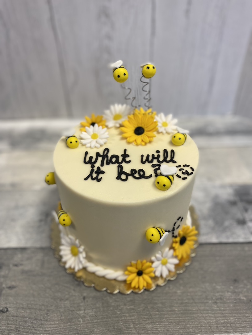 Bumble Bee Cake Topper Happy Birthday Cake Picks Honey Bee Themed Birthday  Cake Decoration for Girls Boys Birthday Baby Shower Event Party Supplies :  Amazon.in: Home & Kitchen